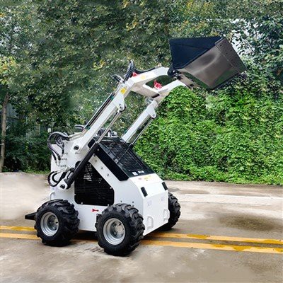 Skid Steer sa bočnim ulazom